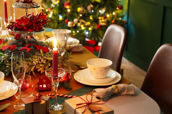 Mesa Jantar Com Cenário Para Celebração Natal Dentro Casa — Fotografia de Stock