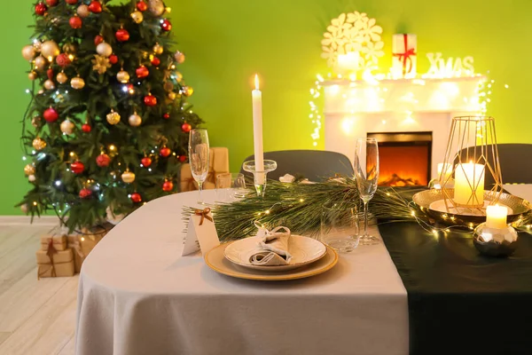 Tavolo Pranzo Con Bella Cornice Soggiorno Decorato Vigilia Natale — Foto Stock