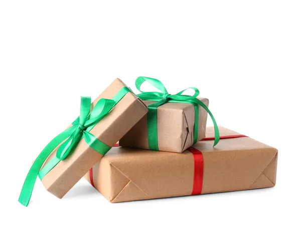 Όμορφα Κουτιά Δώρων Χριστουγέννων Που Απομονώνονται Λευκό Φόντο — Φωτογραφία Αρχείου