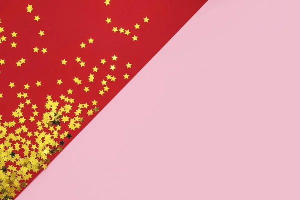 Schöne Goldene Konfetti Auf Farbigem Hintergrund — Stockfoto