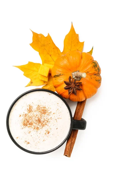 Copa Sabroso Café Con Leche Calabaza Sobre Fondo Blanco —  Fotos de Stock