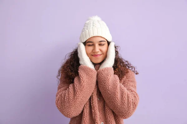 Happy African American Woman Winter Clothes Color Background — Stock Photo, Image