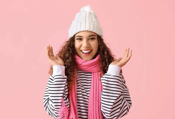 Happy African American Woman Winter Clothes Color Background — Stock Photo, Image