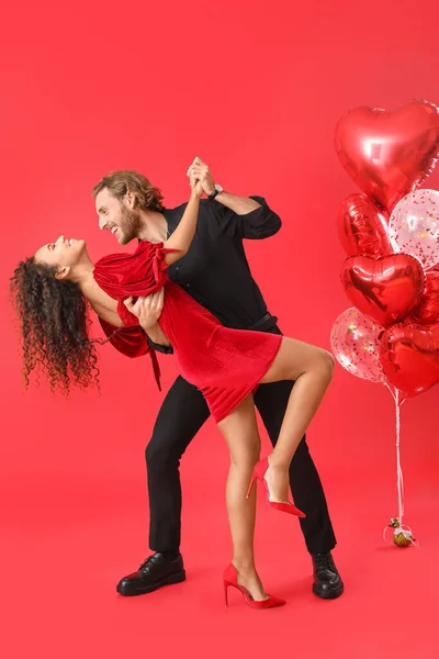 Happy Dancing Young Couple Color Background Valentine Day Celebration — Stock Photo, Image