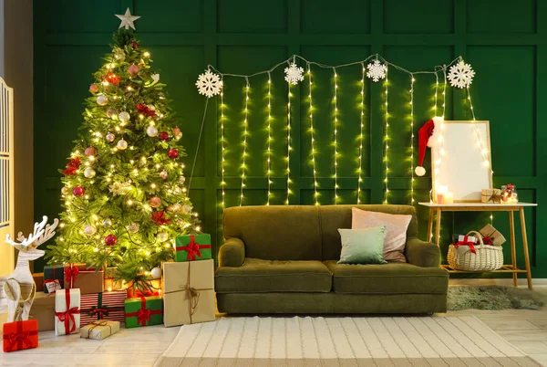 Interior Stylish Living Room Big Christmas Tree Glowing Lights Sofa — Stock Photo, Image