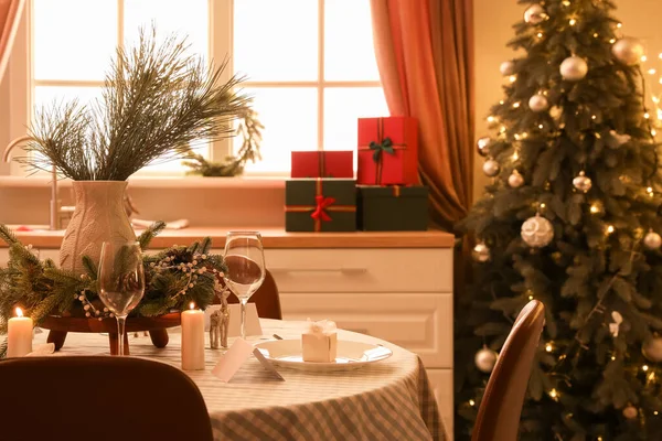 Dining Table Festive Setting Christmas Celebration Kitchen Interior — Stock Photo, Image