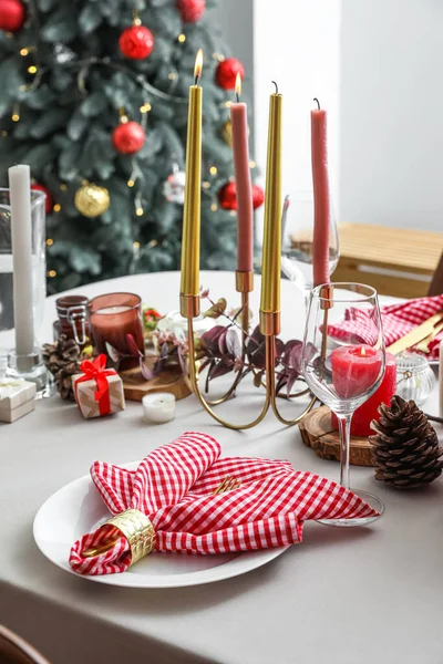 Beautiful Christmas Table Setting Burning Candles Room — Stock Photo, Image