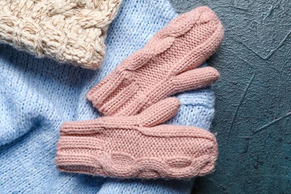 Pair Knitted Mittens Clothes Dark Color Background Closeup — Stock Photo, Image