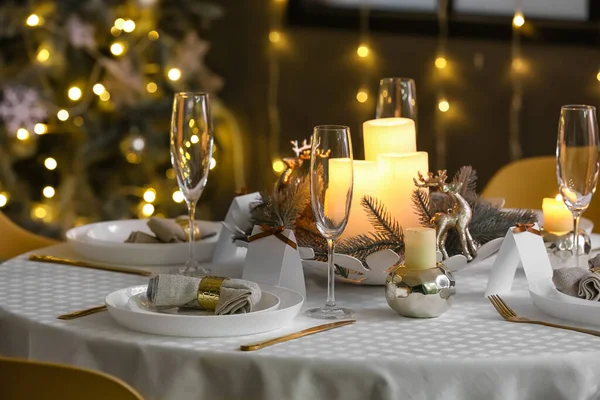 Mesa Comedor Con Escenario Para Celebración Navidad Interior — Foto de Stock