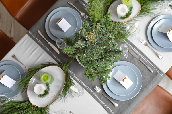 Mesa Comedor Con Hermoso Escenario Para Celebración Navidad Tarjetas Blanco —  Fotos de Stock