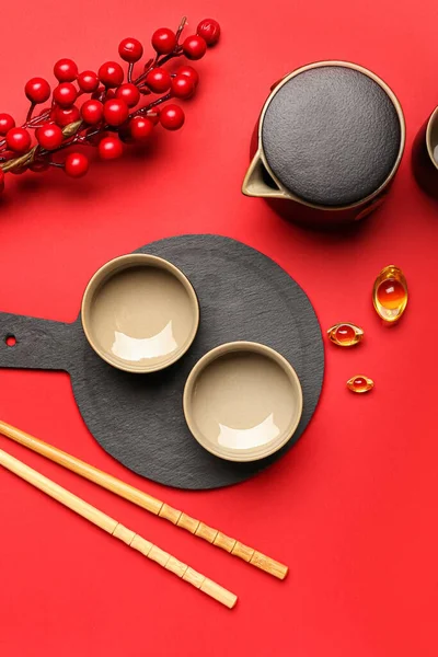 Leckerer Chinesischer Tee Auf Rotem Hintergrund — Stockfoto