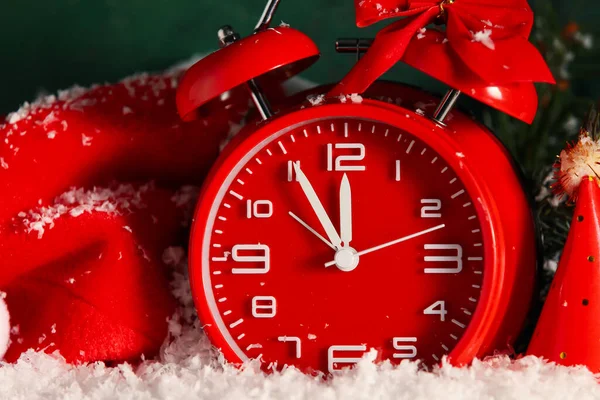 Red Christmas Alarm Clock Snow Closeup — Stock Photo, Image