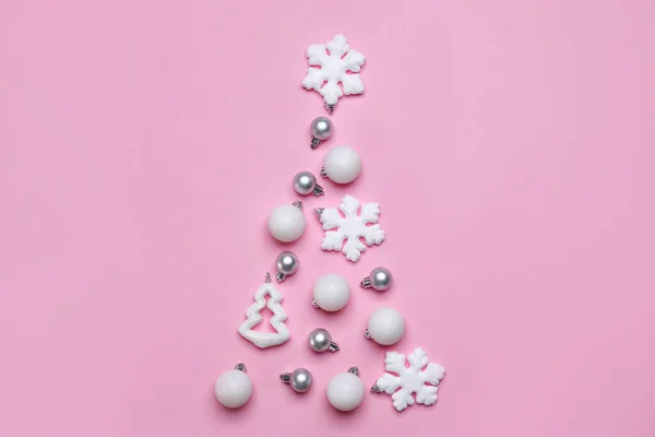 Vánoční Stromeček Dekorací Růžovém Pozadí — Stock fotografie