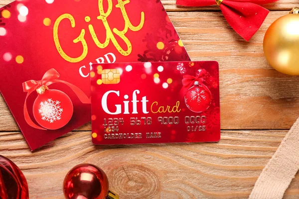 Geschenkkarte Und Weihnachtsdekor Auf Holzgrund Nahaufnahme — Stockfoto