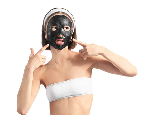 Mujer Joven Con Máscara Carbón Activado Cara Contra Fondo Blanco —  Fotos de Stock