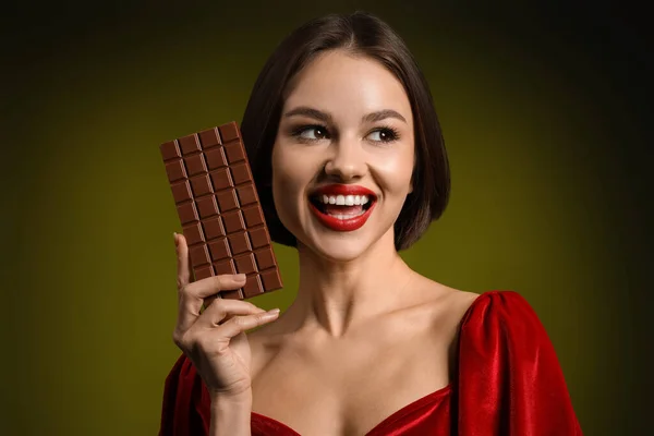 Beautiful Woman Sweet Chocolate Dark Background — Stock Photo, Image