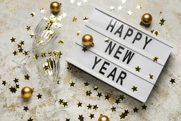 Board Text Happy New Year Glasses Christmas Decor Light Background — Stock Photo, Image
