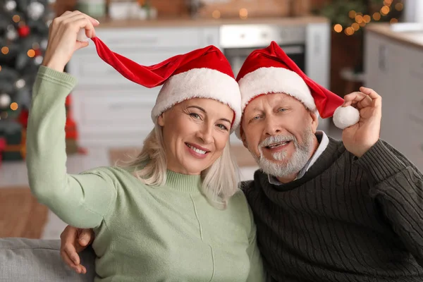 Happy Mature Couple Home Christmas Eve — Stock Photo, Image