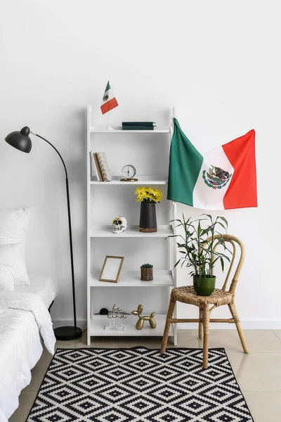 Interior Quarto Elegante Com Bandeira Mexicana — Fotografia de Stock