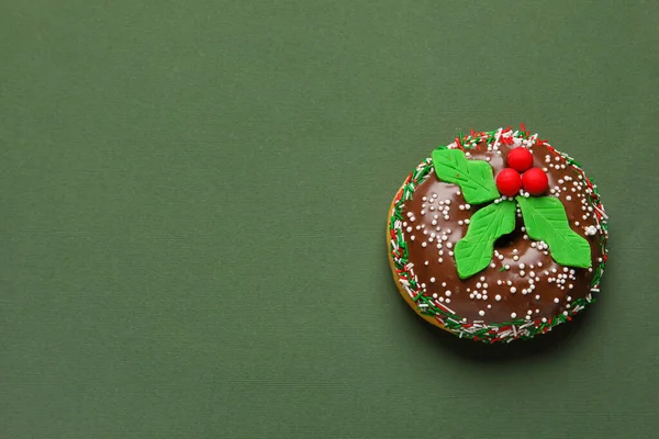 Tasty Christmas Donut Green Background — Stock Photo, Image