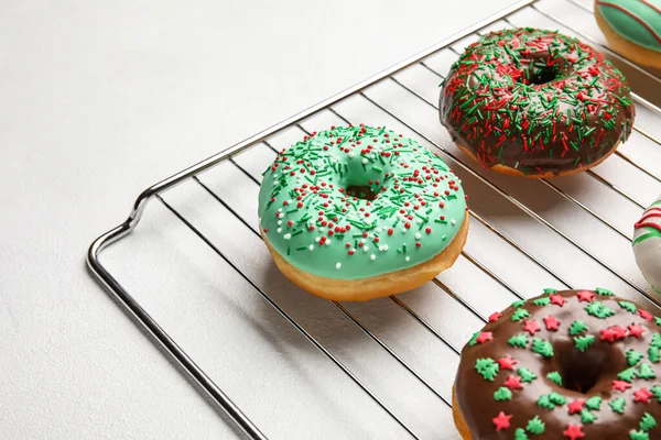 Grid Tasty Christmas Donuts White Background Closeup — Stock Photo, Image