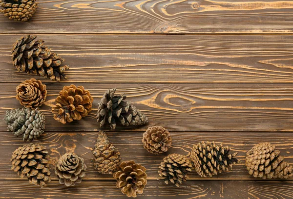 Pine Cones Wooden Background — Stock Photo, Image