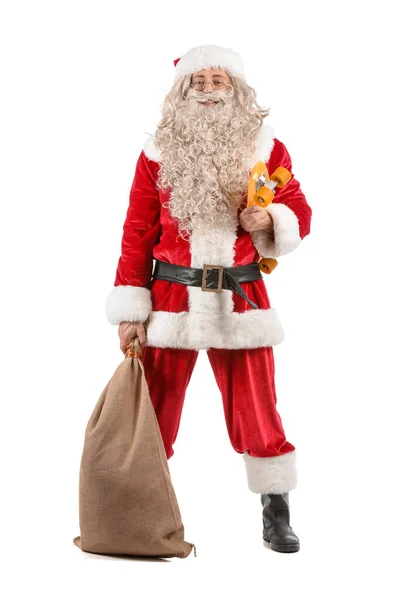 Weihnachtsmann Mit Sacksack Und Skateboard Auf Weißem Hintergrund — Stockfoto