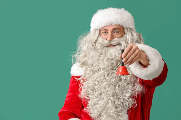Santa Claus Con Campana Navidad Sobre Fondo Verde —  Fotos de Stock