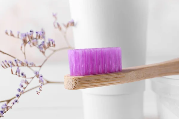 Wooden Toothbrush Flowers Closeup — Stock Photo, Image