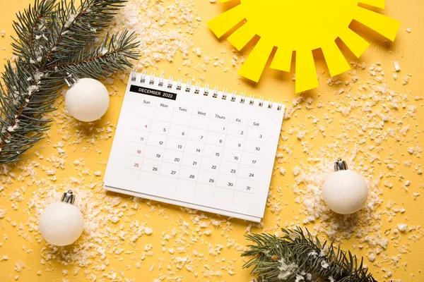 Calendario Con Fecha Solsticio Invierno Decoraciones Sobre Fondo Color — Foto de Stock