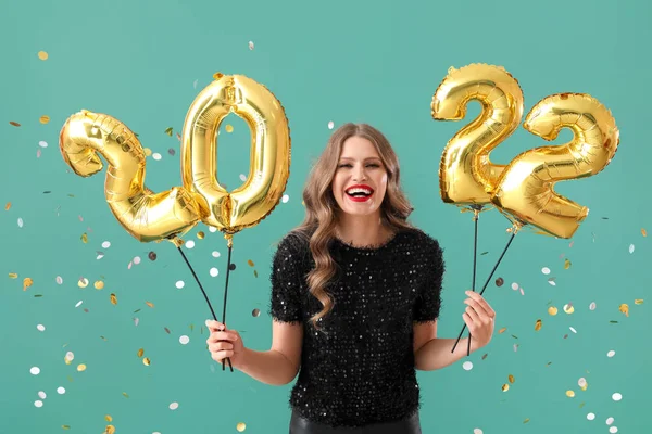 Hermosa Mujer Joven Con Globos Forma Figura 2022 Sobre Fondo — Foto de Stock