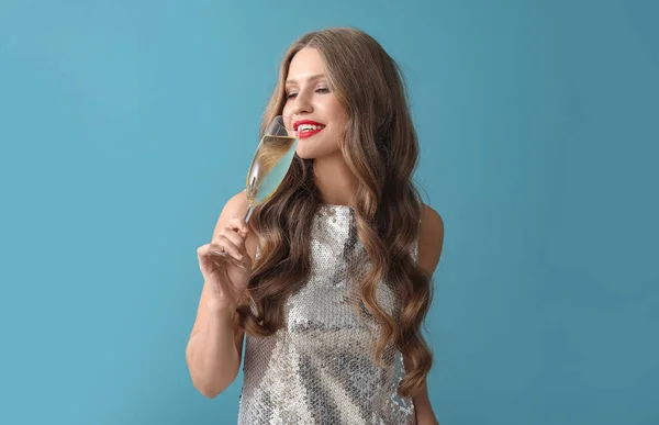 Beautiful Young Woman Champagne Blue Background — Stock Photo, Image