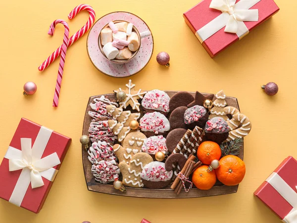 Různé Vánoční Cukroví Stole — Stock fotografie