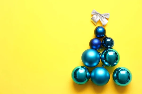 Christmas Tree Made Balls Yellow Background — Stock Photo, Image