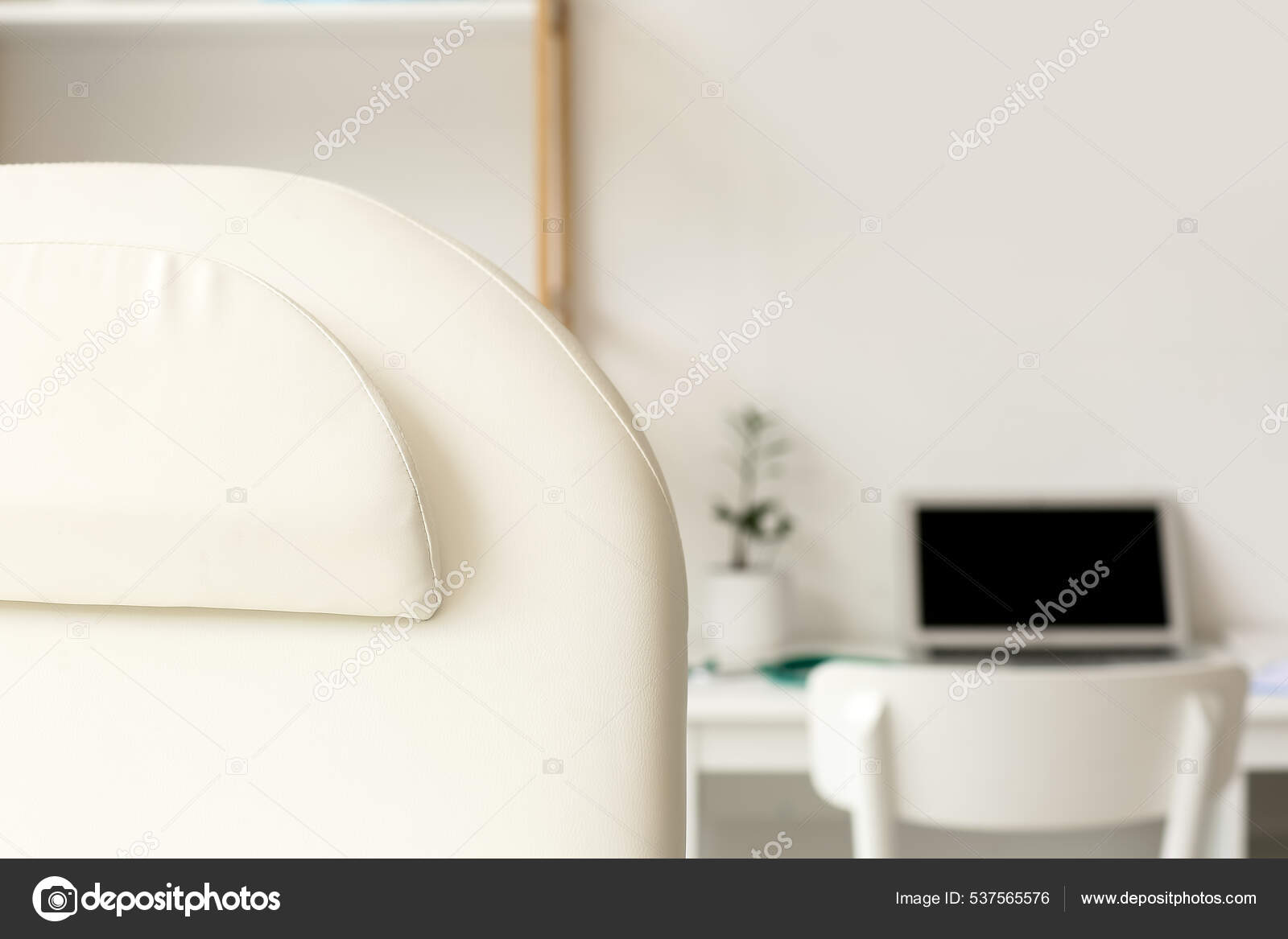 Medical Couch Doctor's Office Closeup Stock Photo by ©serezniy 537565576