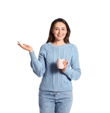 kahve beyaz zemin üzerine ile güzel bir kadın