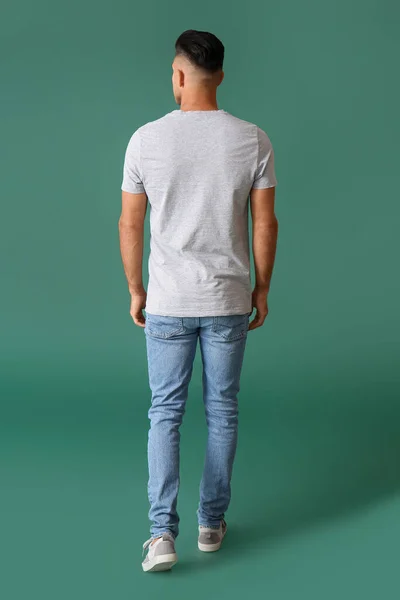 Hombre Joven Guapo Elegante Camiseta Sobre Fondo Color Vista Trasera — Foto de Stock