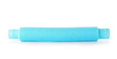 Beyaz arkaplanda mavi tüp