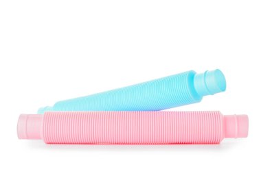 Beyaz arka planda farklı pop tüpleri