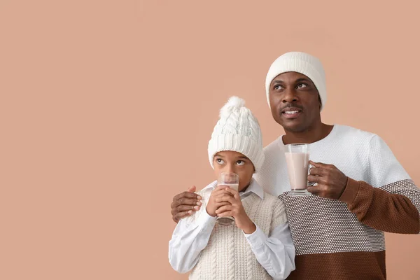 African American Boy His Father Winter Clothes Tasty Hot Chocolate — Stock Photo, Image