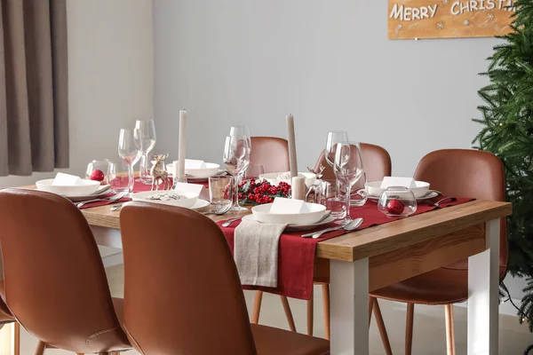 Festive Table Setting Christmas Celebration Dining Room — Foto Stock