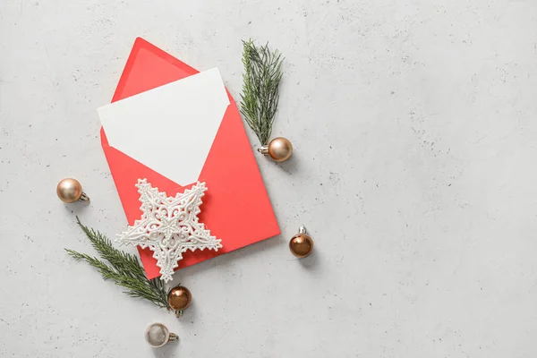 Envelope Empty Greeting Card Christmas Decorations Light Background — Stock Photo, Image