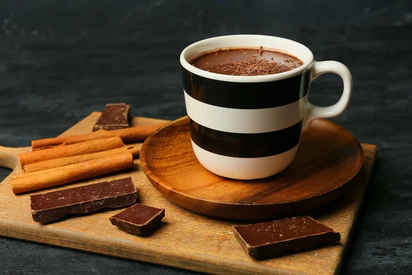 Copa Chocolate Caliente Natural Sobre Fondo Negro — Foto de Stock