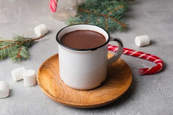 Tasse Mit Natürlicher Heißer Schokolade Auf Hellem Hintergrund — Stockfoto