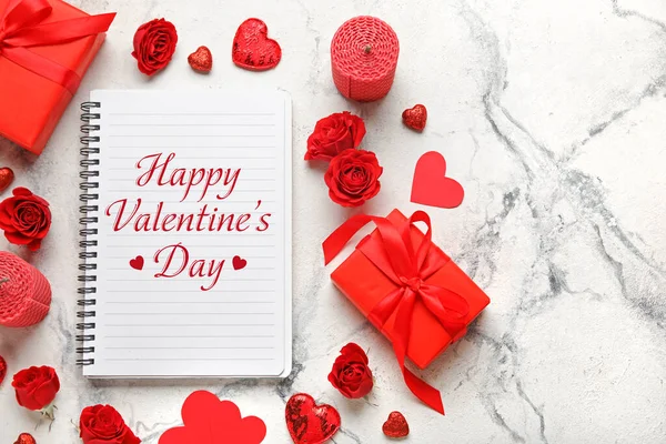 Hermosa Tarjeta Felicitación Para Feliz Día San Valentín Con Cuaderno —  Fotos de Stock