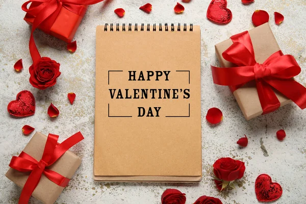 Hermosa Tarjeta Felicitación Para Feliz Día San Valentín Con Cuaderno — Foto de Stock