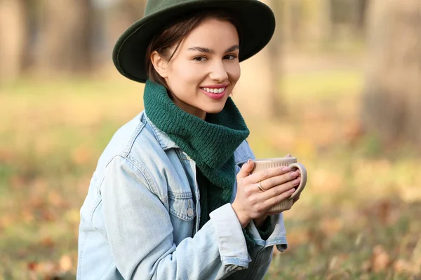 Young Fashionable Woman Holding Cup Delicious Tea Autumn Park — Stock Photo, Image