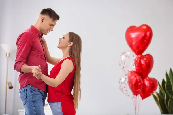 Happy Couple Spending Time Together Home Valentine Day Celebration — Stock Photo, Image