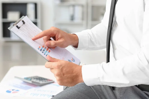 Young Businessman Working Document Office Closeup — Stock Photo, Image