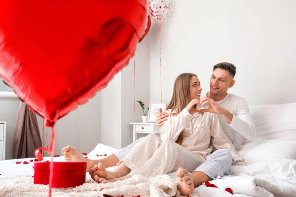 Happy Couple Celebrating Valentine Day Bedroom Home — Stock Photo, Image